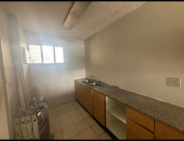 2 BEDROOM APARTMENT FOR SALE IN ESPLANADE